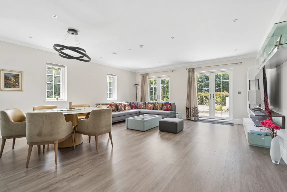 Flat Pelican Court, Northwood, HA6, photo 2