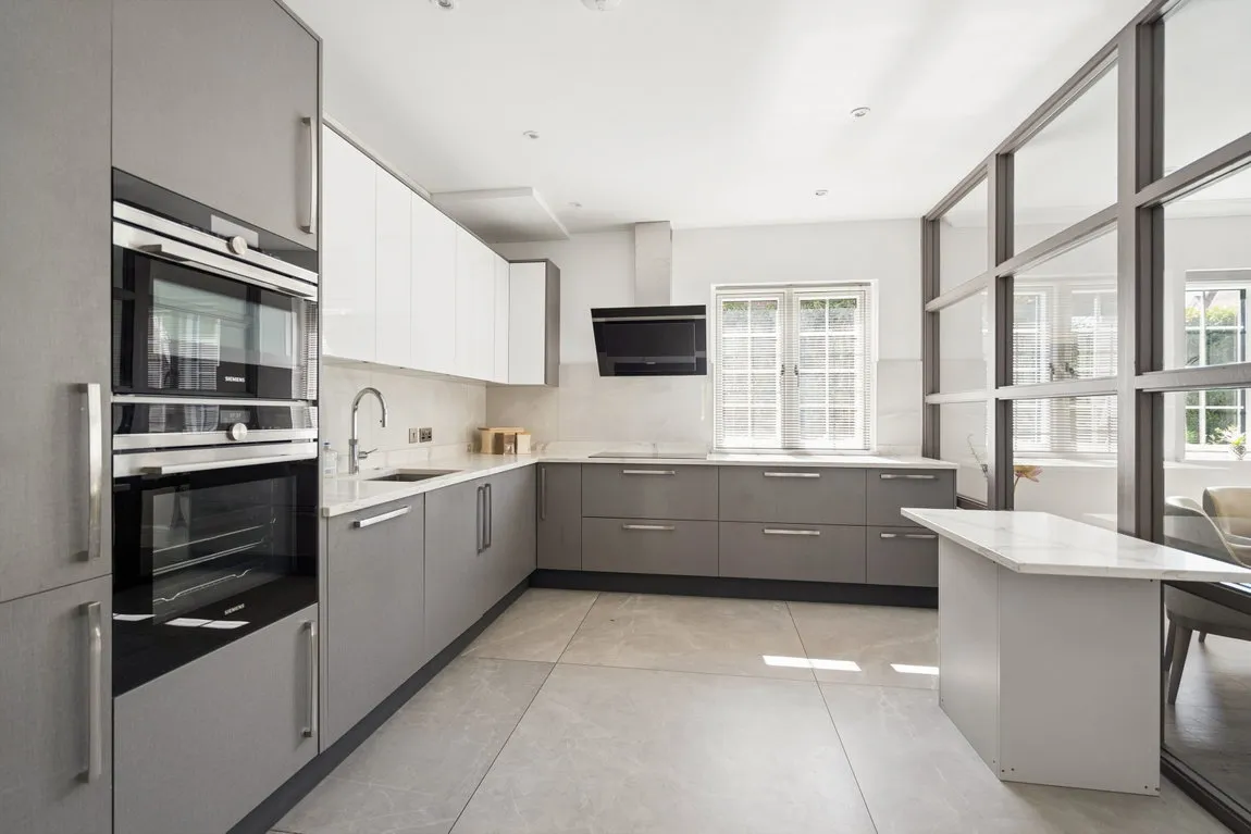 Flat Pelican Court, Northwood, HA6, photo 4