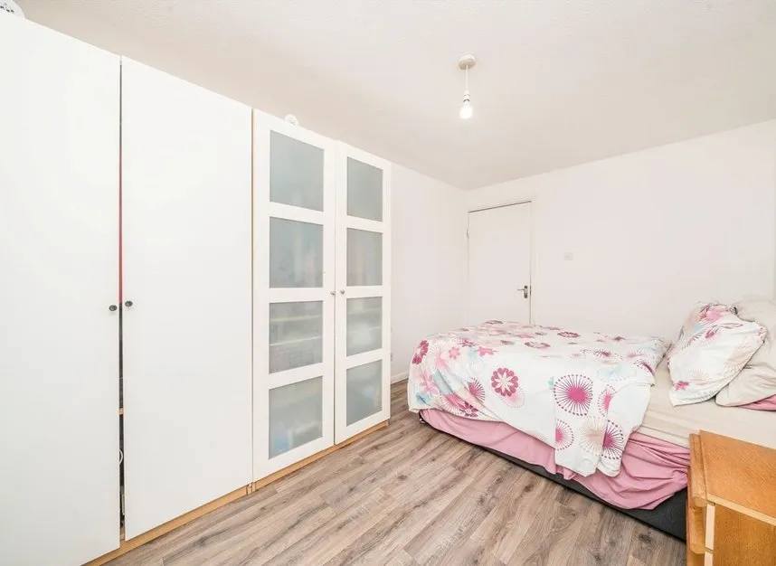 Fleetwood Road, Kingston Upon Thames, KT1, photo 4