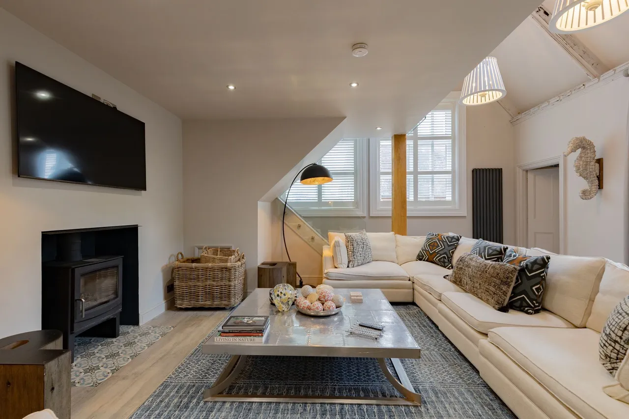 Beautifully Restored Grade II Listed, photo 3