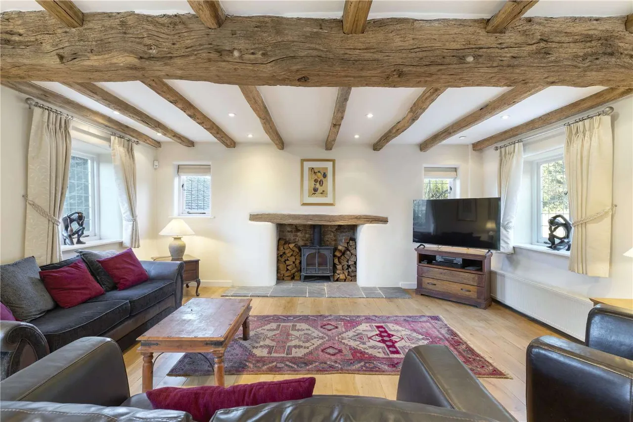 Gravelpits Lane, Gomshall, Guildford, Surrey, GU5 9LX, photo 4