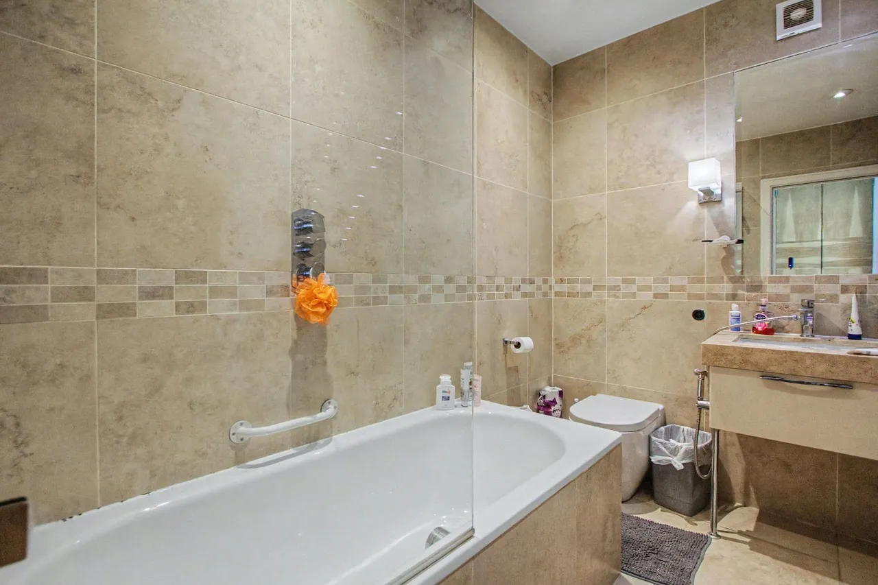 Edgware Road, London, W2 2RF, photo 4