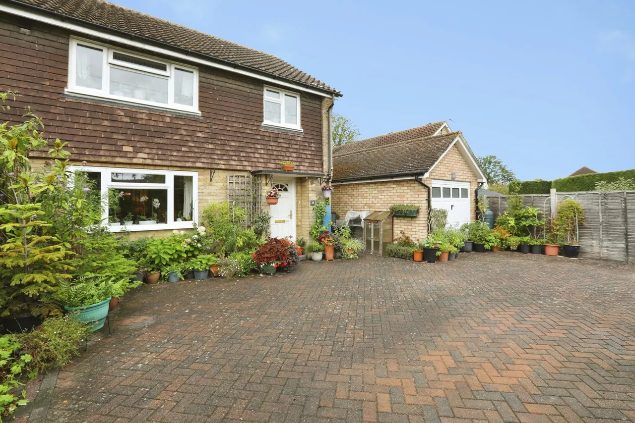 3 bed house for sale, Southern Avenue, Redhill, RH1