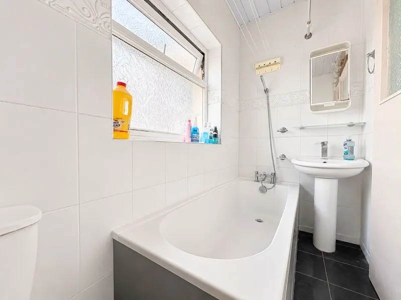 Oak Road, Luton LU4 8AD, photo 10