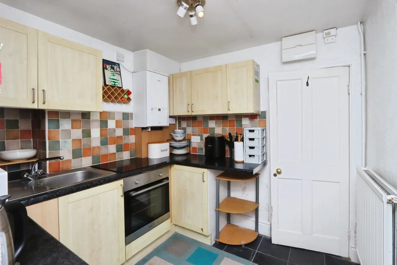 Greenhill Main Road, Sheffield, S8, photo 6