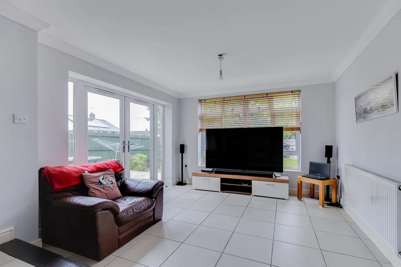 Cyncoed Place, Cardiff, CF23, photo 9