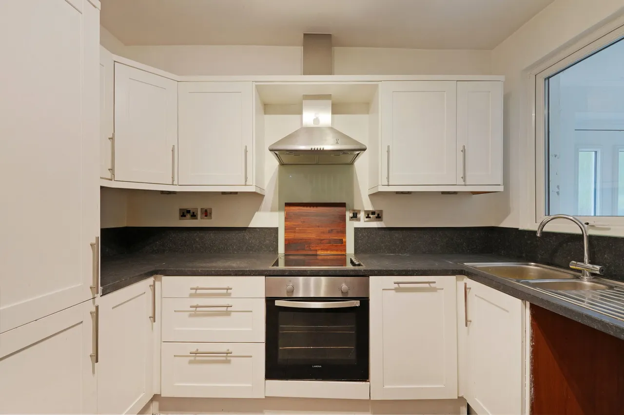 Holme Close, Sheffield, S6, photo 5