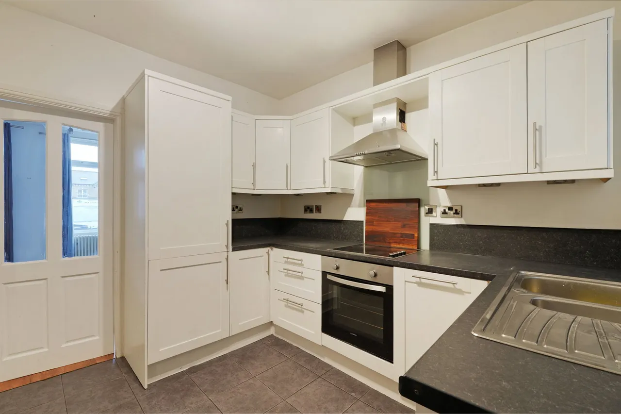 Holme Close, Sheffield, S6, photo 7