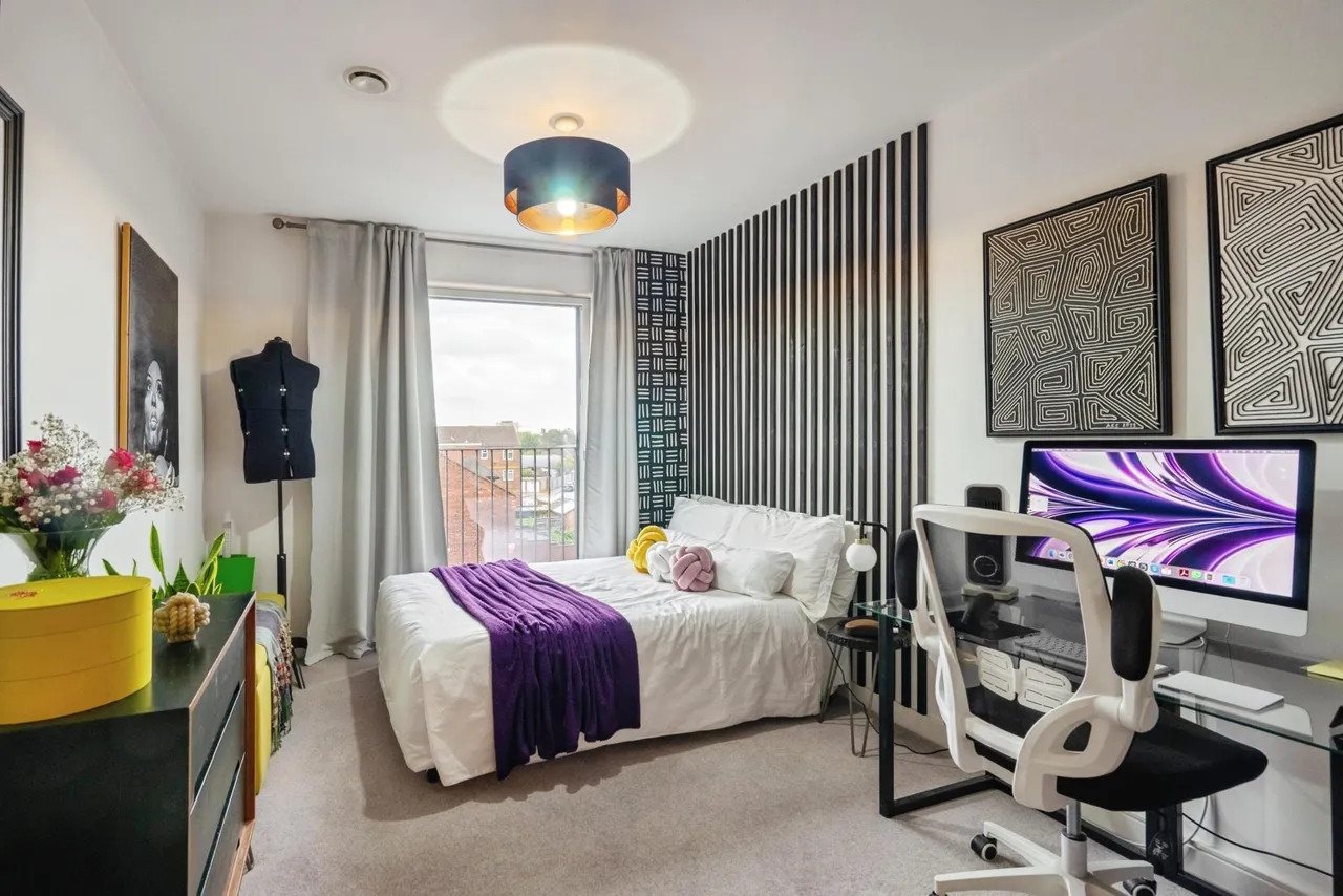 Leyton Road, London, E15, photo 8