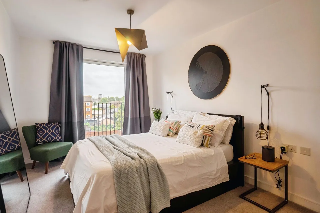 Leyton Road, London, E15, photo 6