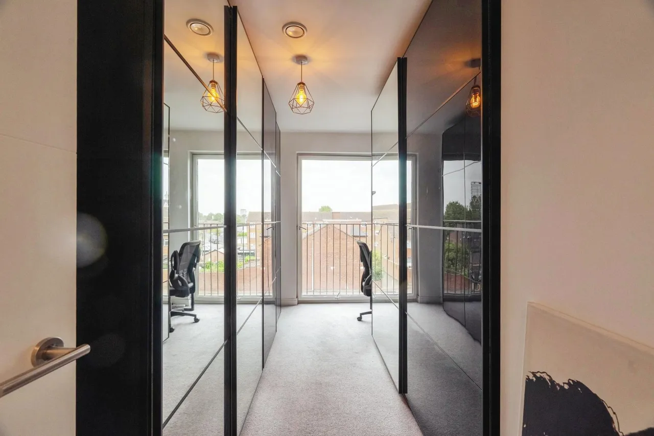 Leyton Road, London, E15, photo 9