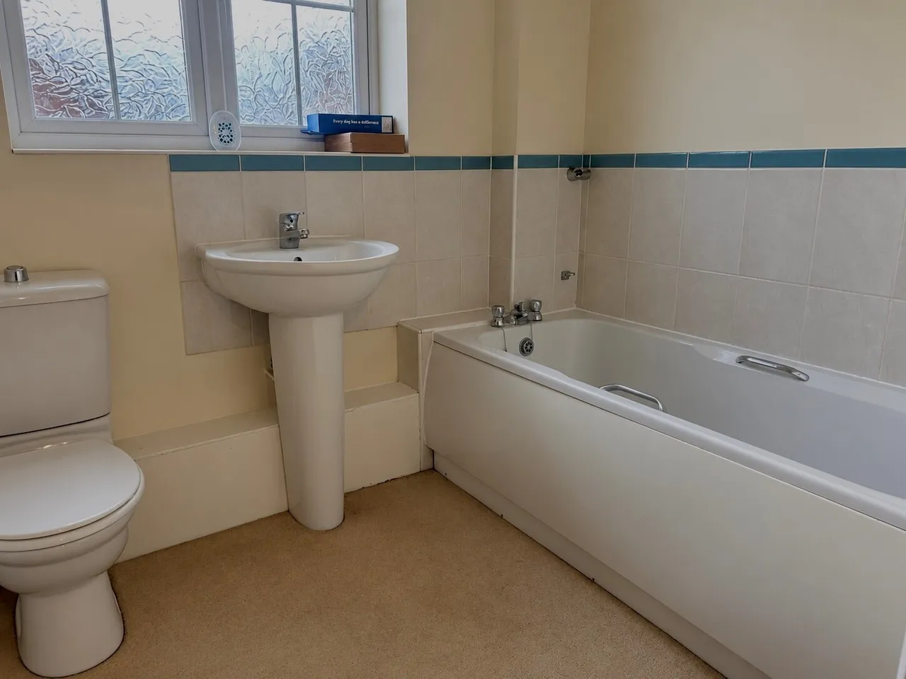 Ashleigh Avenue, Sutton-In-Ashfield, NG17, photo 10