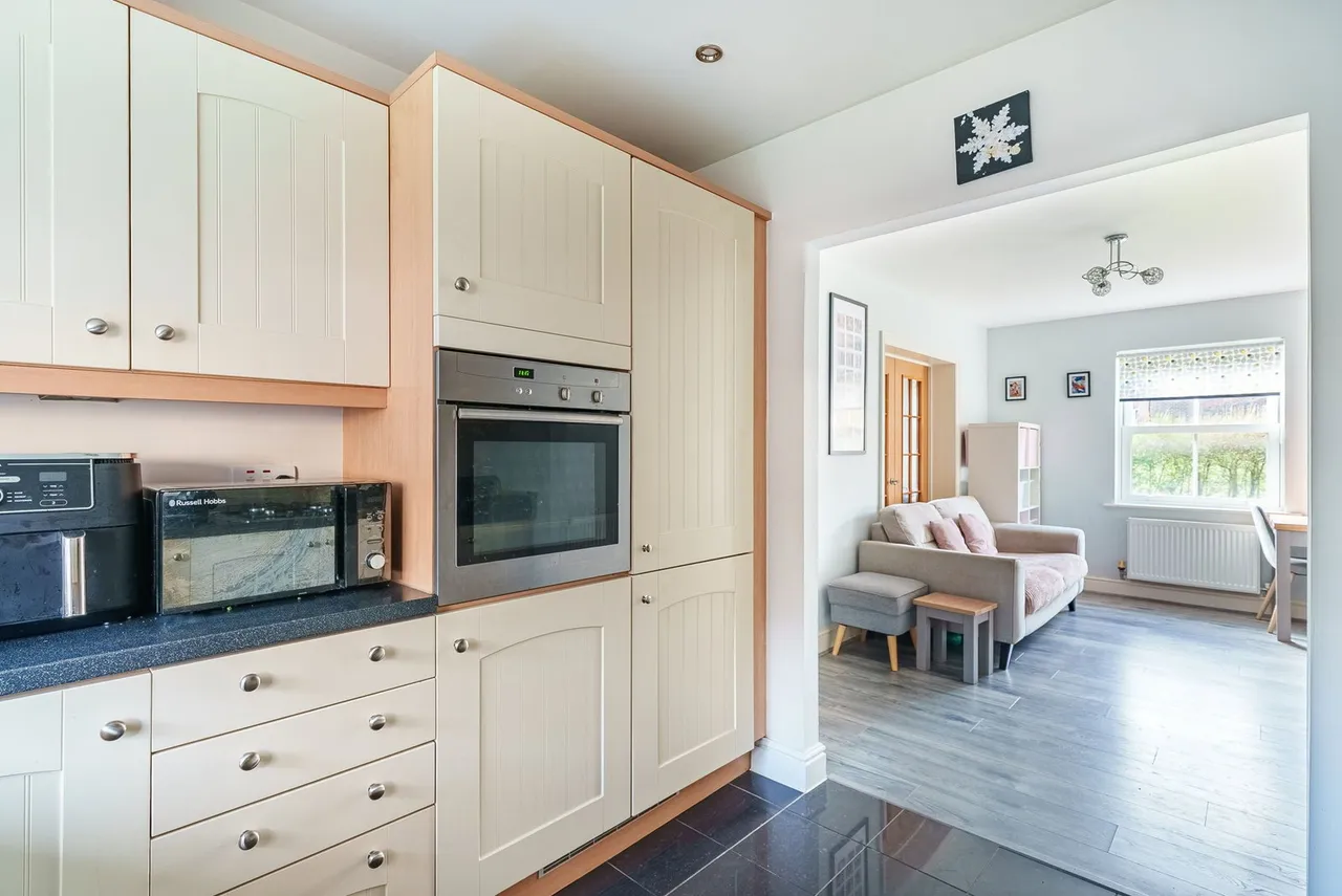 Gryphon House, Eastman Way, Epsom, KT19 8BZ, photo 7