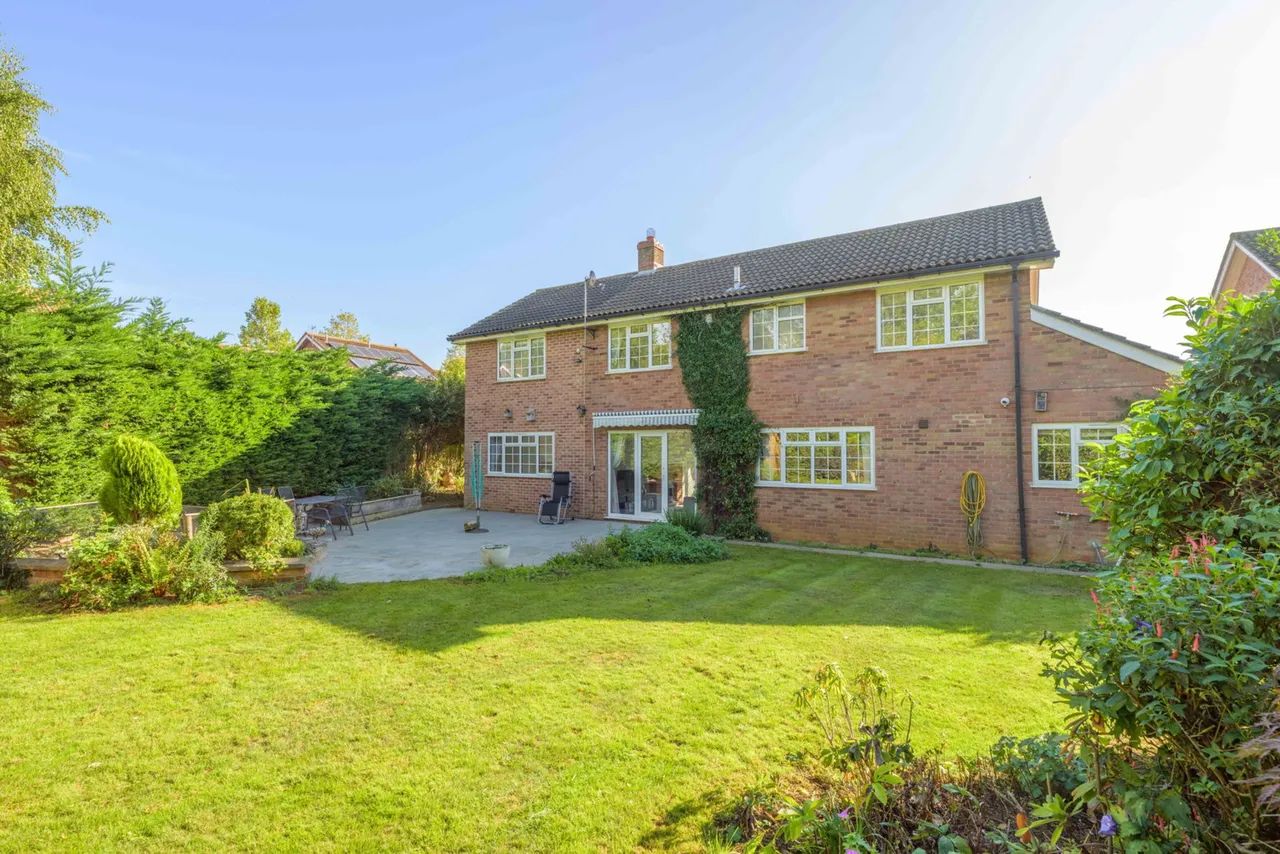 Wells Close on Barrowby Gate in Grantham, photo 37