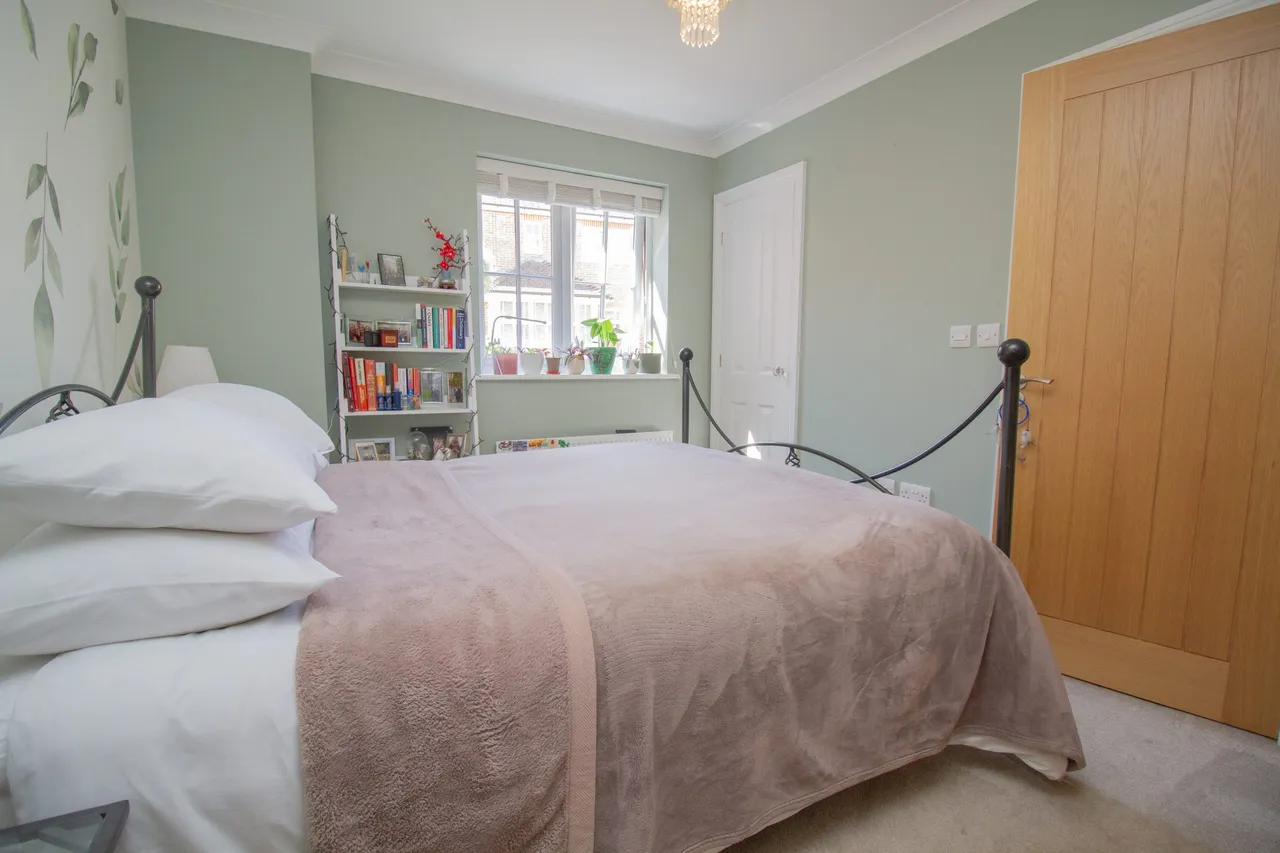 Fullerton Close, Fleet, GU51 1BJ, photo 11