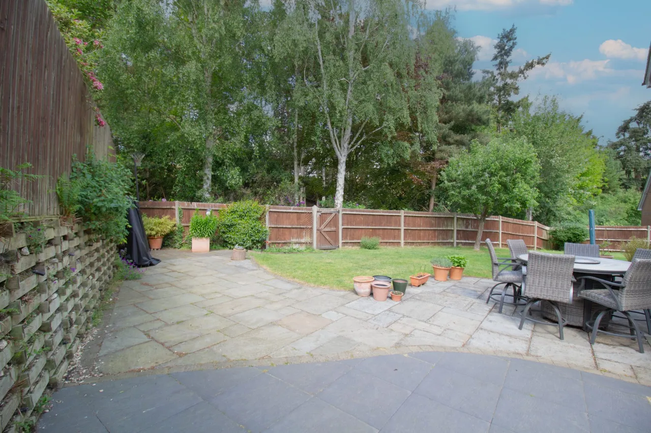 Fullerton Close, Fleet, GU51 1BJ, photo 15