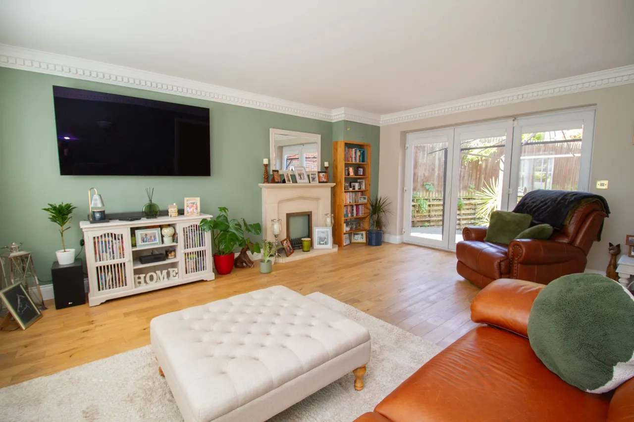 Fullerton Close, Fleet, GU51 1BJ, photo 6