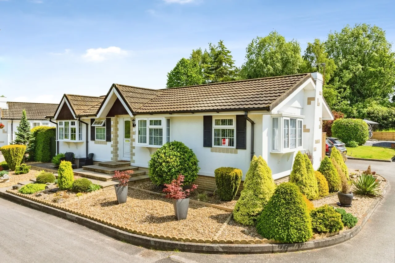 2 bed mobile home for sale — The Promenade, Moss Lane, Moore, Warrington, WA4