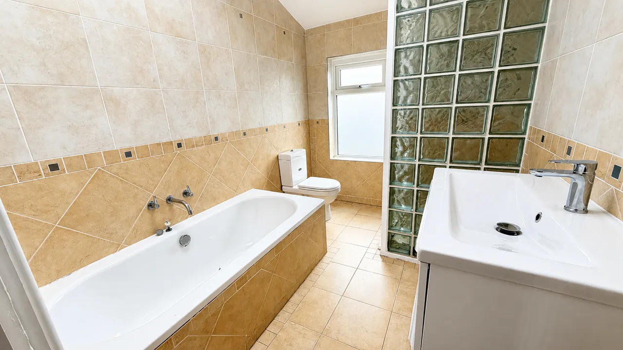 Heathside road, Cheadle Heath, SK3, photo 6