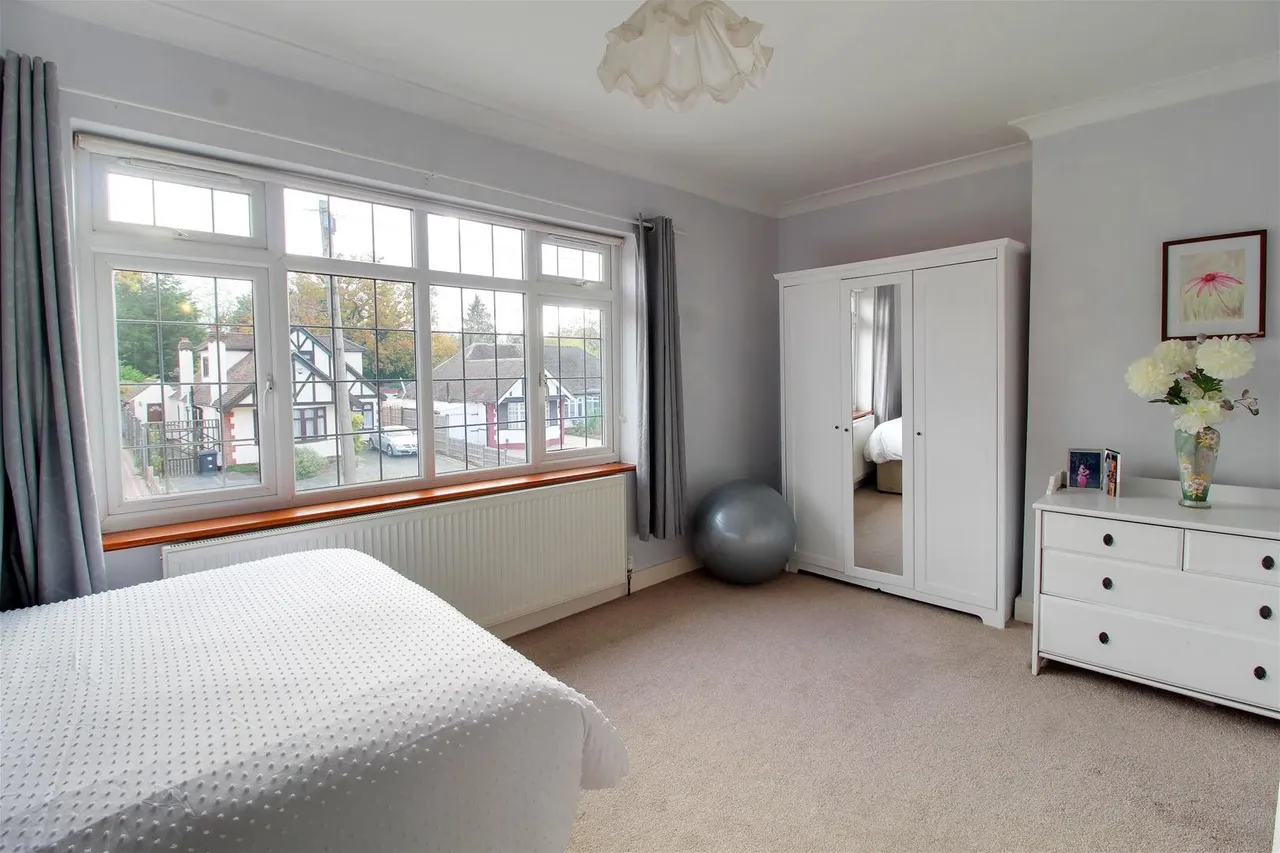 Elmroyd Avenue, Potters Bar EN6 2EF, photo 14