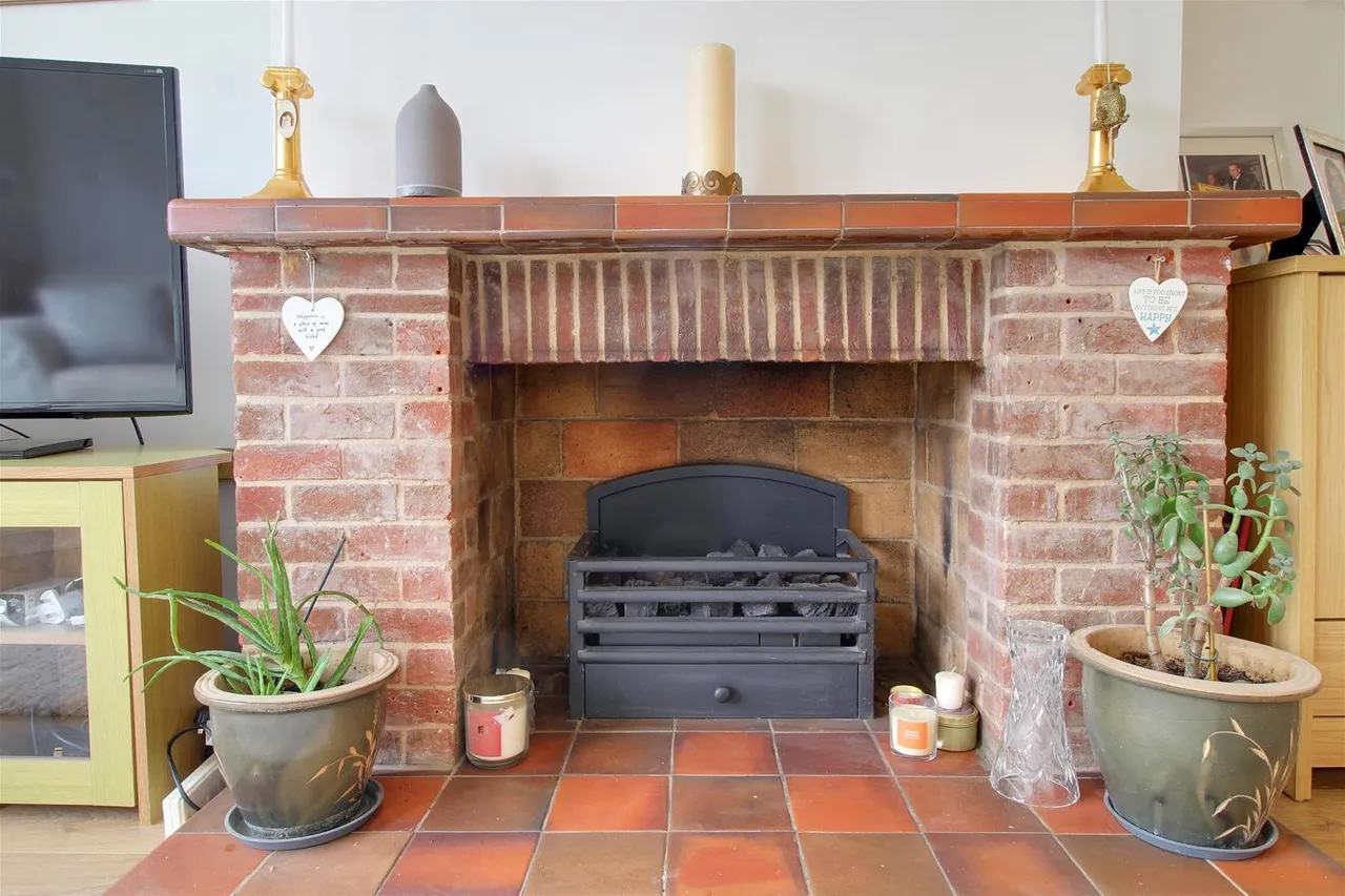Elmroyd Avenue, Potters Bar EN6 2EF, photo 12