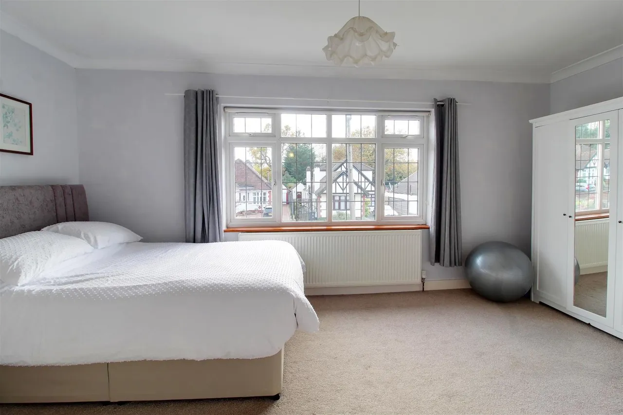 Elmroyd Avenue, Potters Bar EN6 2EF, photo 7