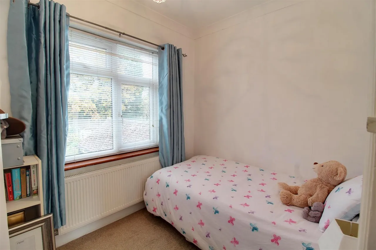 Elmroyd Avenue, Potters Bar EN6 2EF, photo 15