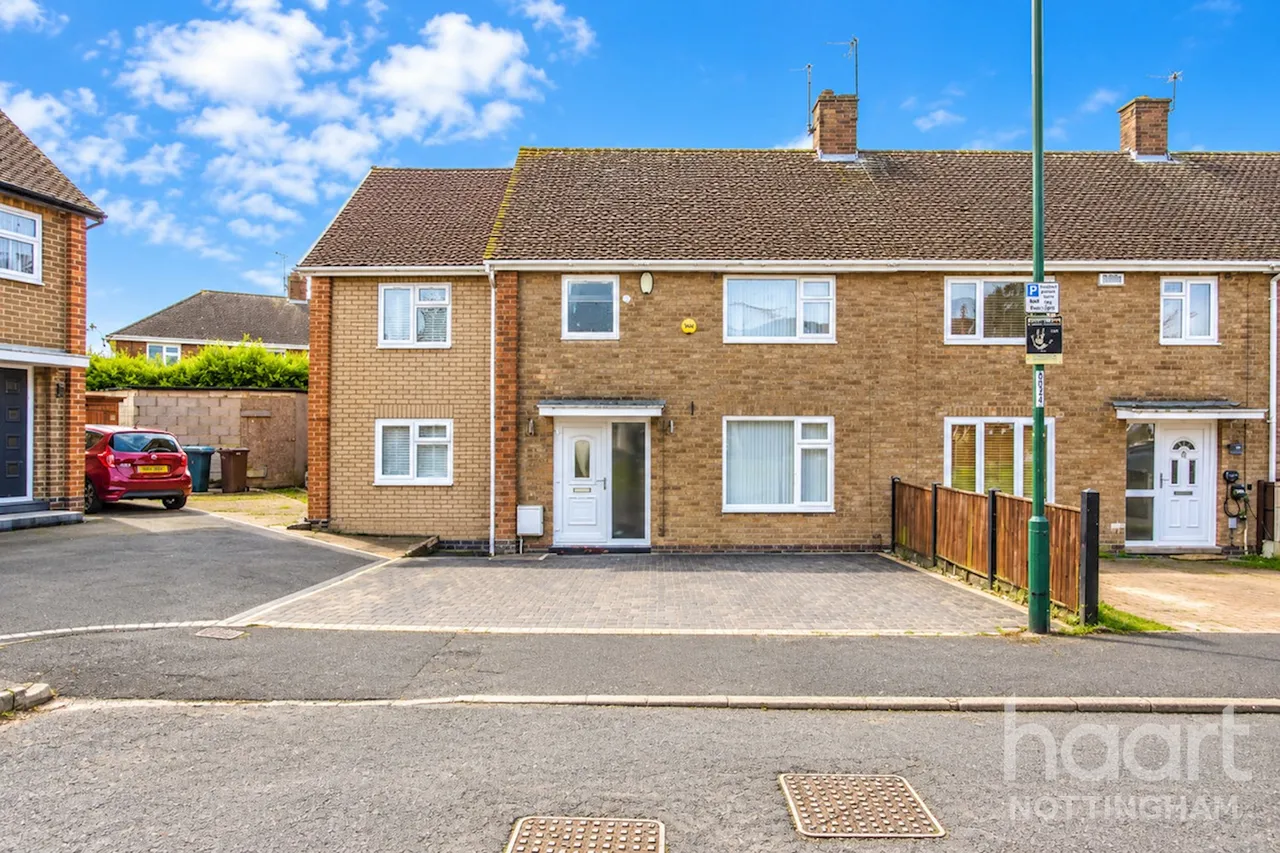 5 bed house for sale, Smithy Close, Nottingham, NG11