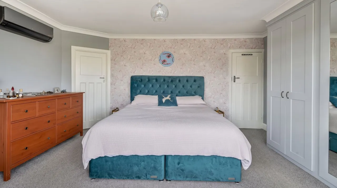 Kingston Road, Epsom, KT19, photo 11