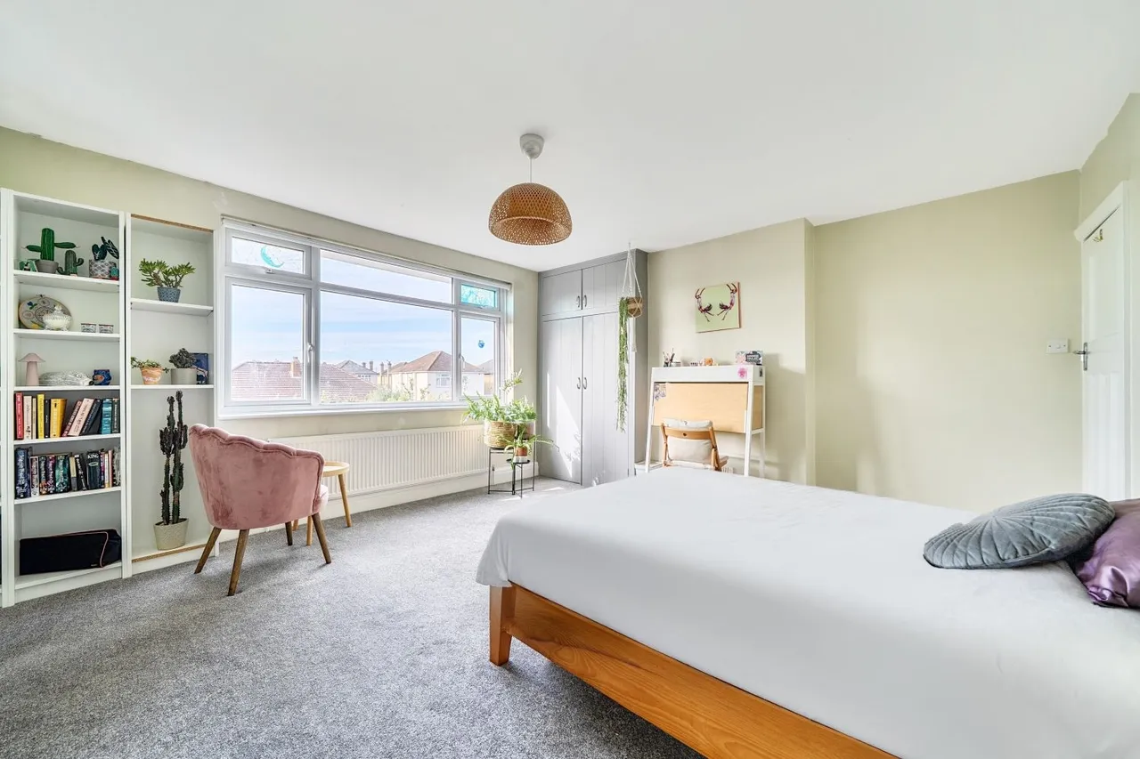 Kingston Road, Epsom, KT19, photo 13