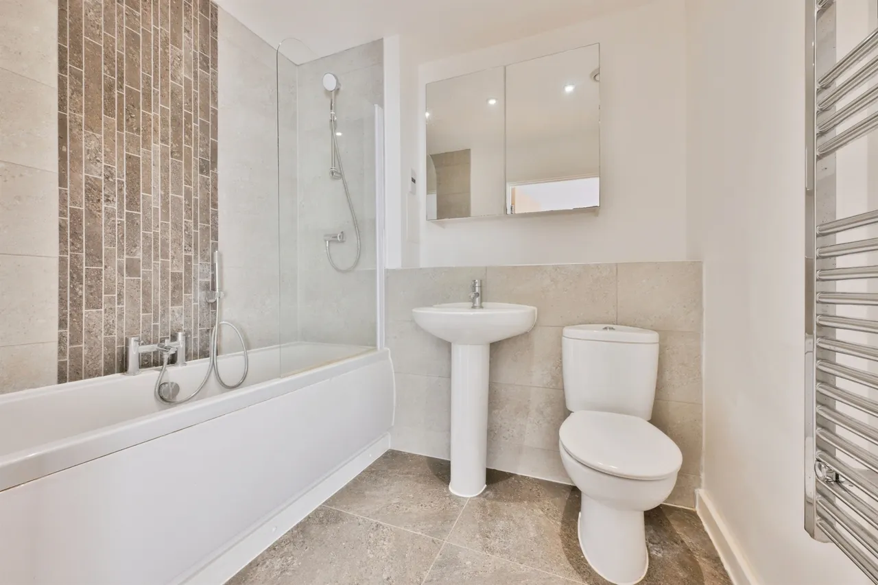 Admiral Drive, Stevenage, SG1, photo 13