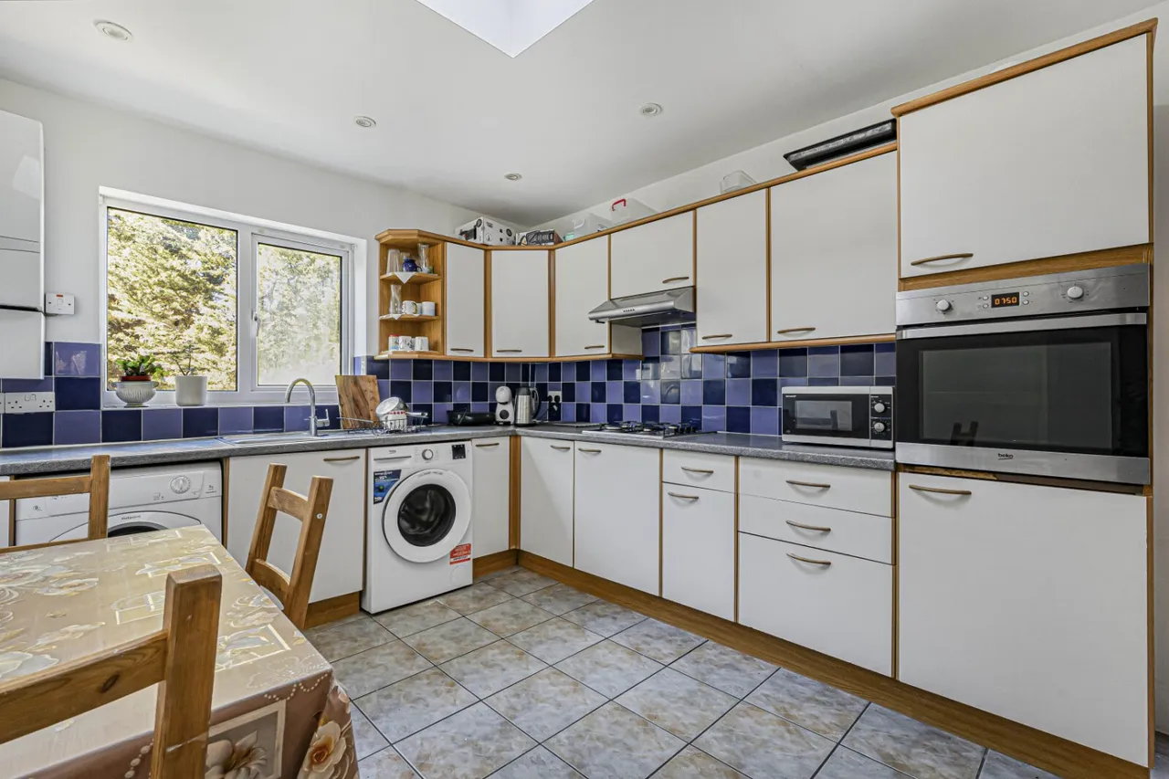 Gyles Park, Stanmore, HA7, photo 9