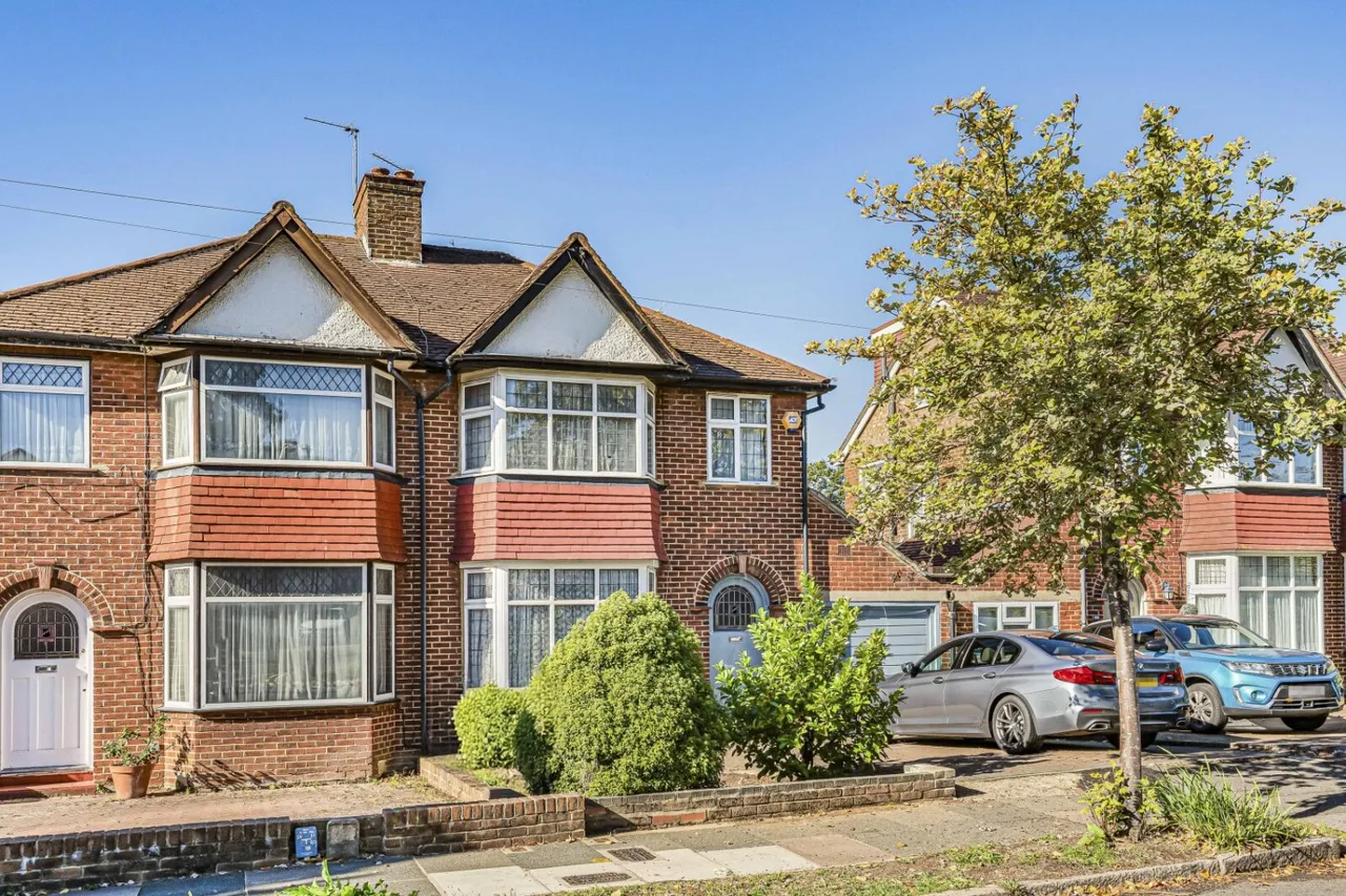 Gyles Park, Stanmore, HA7, photo 14