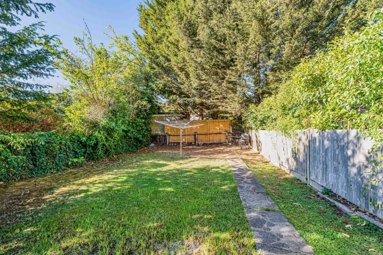 Gyles Park, Stanmore, HA7, photo 3