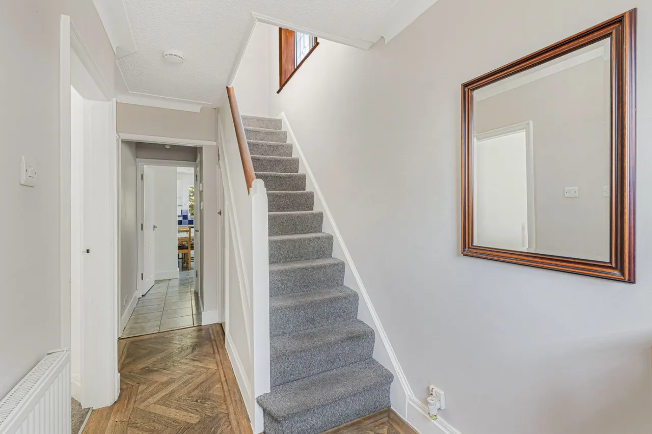 Gyles Park, Stanmore, HA7, photo 4