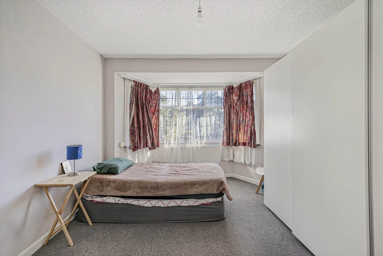 Gyles Park, Stanmore, HA7, photo 13