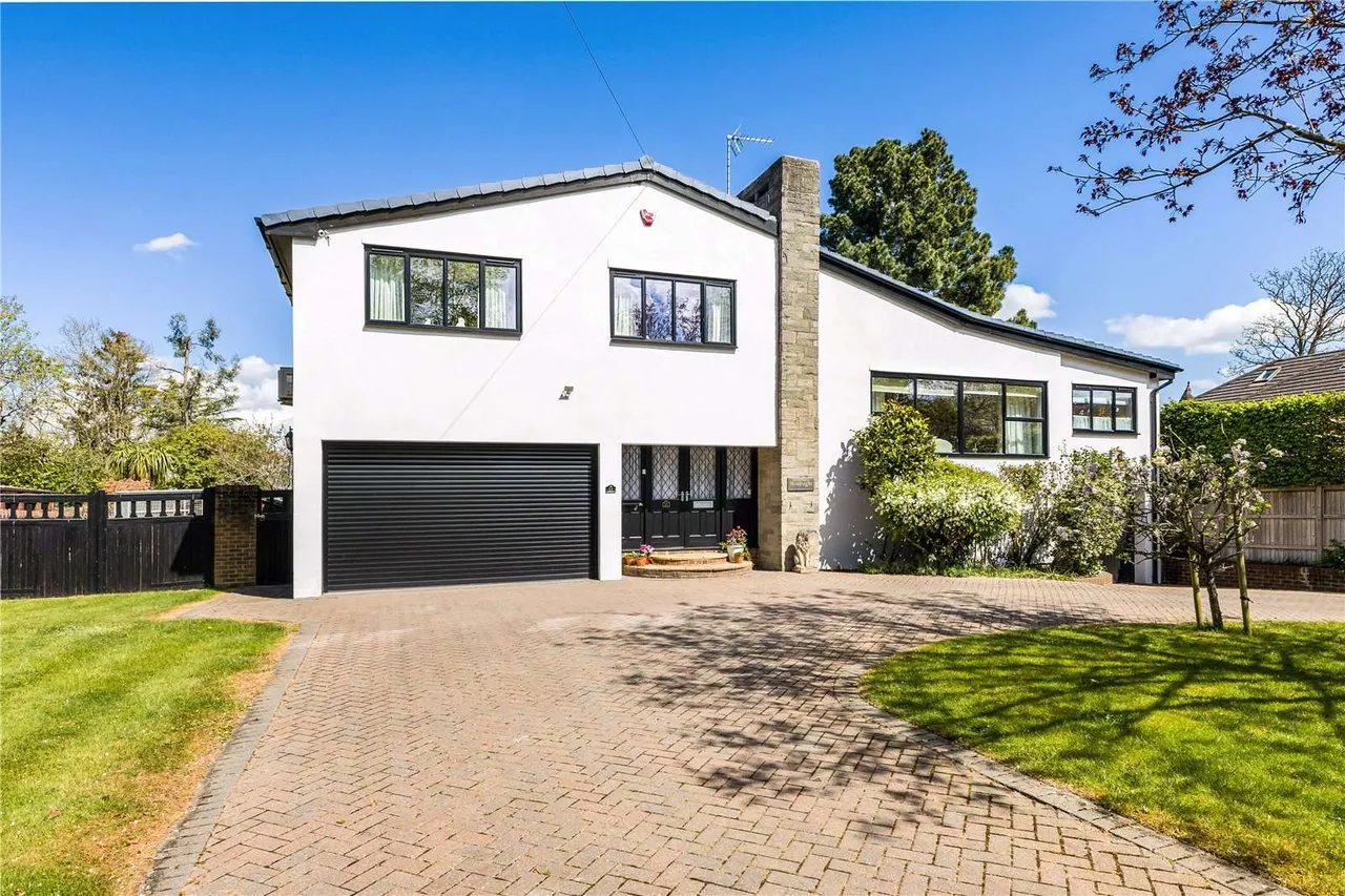 4 bed house to rent — The Rushes, Maidenhead, Berkshire, SL6 1UW