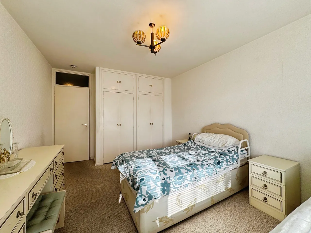 Stratton Close, Edgware, HA8, photo 9