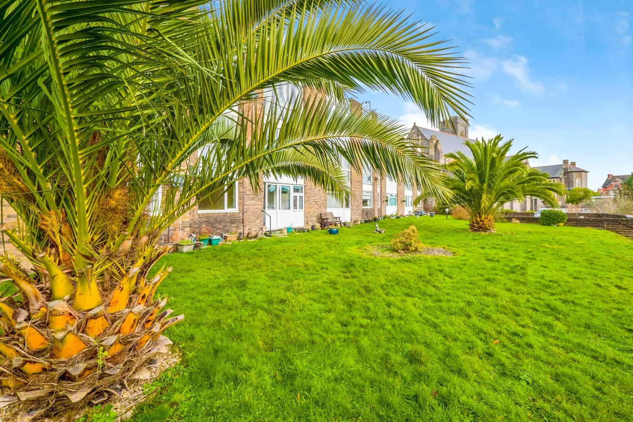Park Road, Barry, photo 12