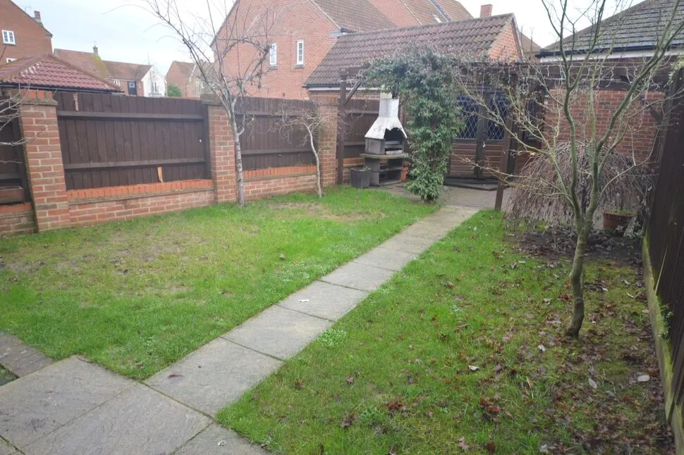 Gardiner Road, Marnel Park, Hampshire, RG24, photo 12