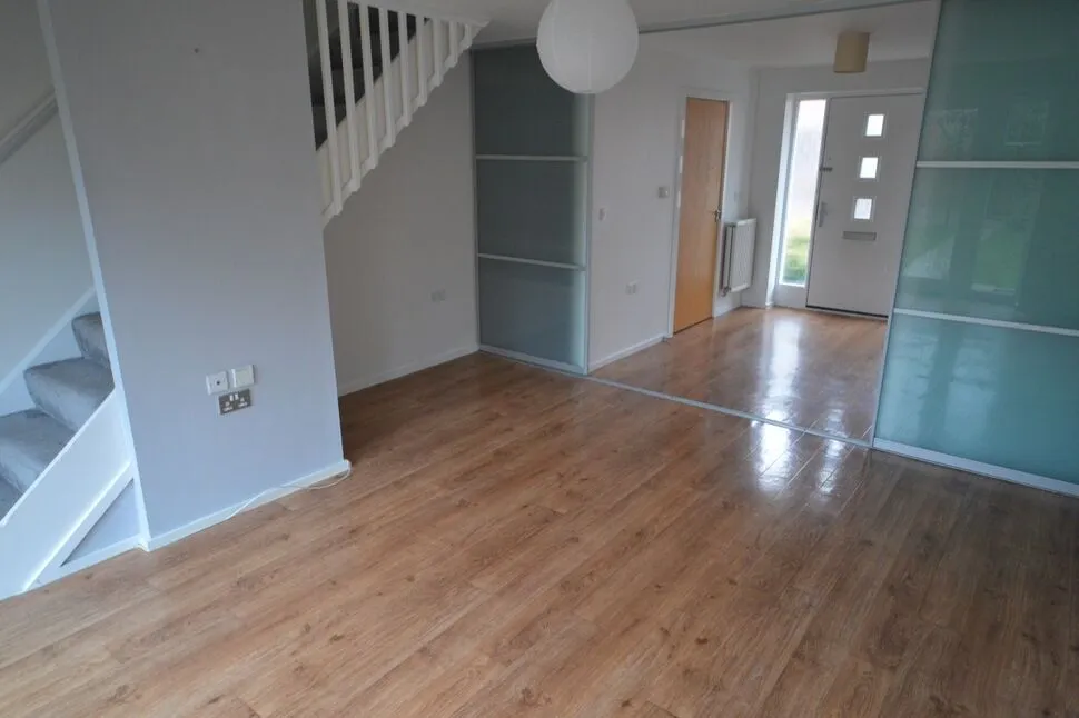 Gardiner Road, Marnel Park, Hampshire, RG24, photo 5
