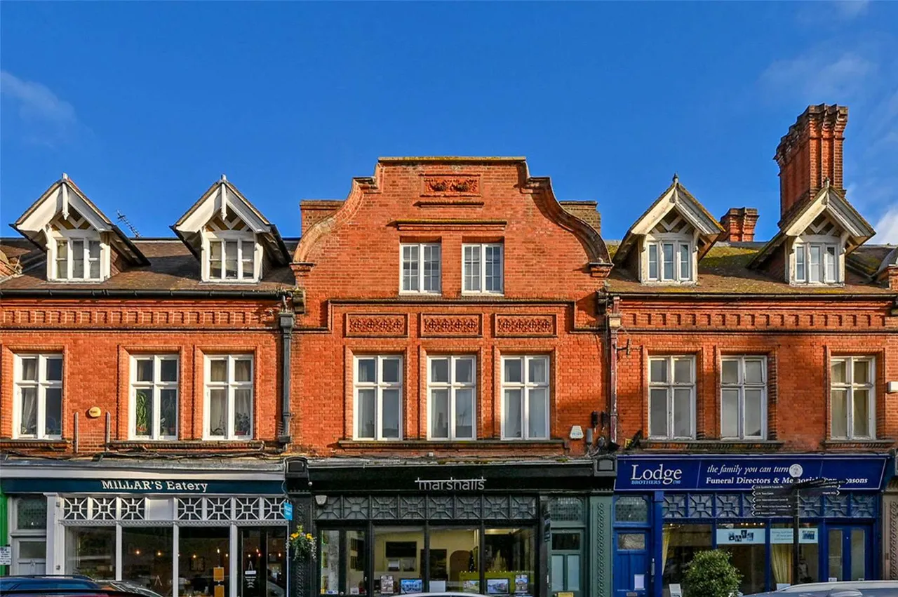 2 bed flat to rent — St. Leonards Road, Windsor, Berkshire, SL4 3BP