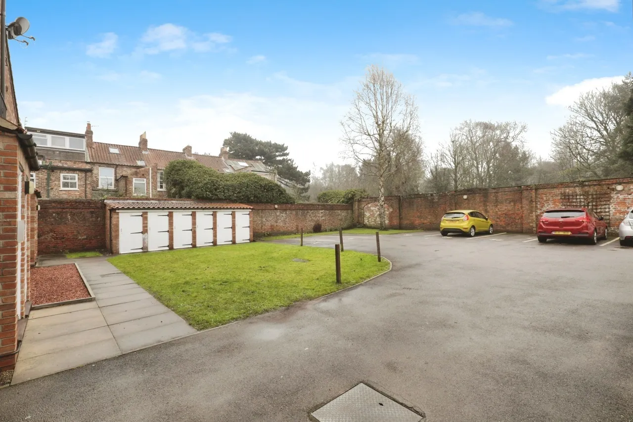 Alne Terrace, York, North Yorkshire, YO10, photo 8