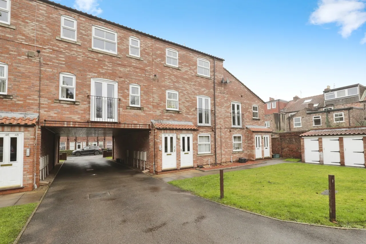 Alne Terrace, York, North Yorkshire, YO10, photo 9