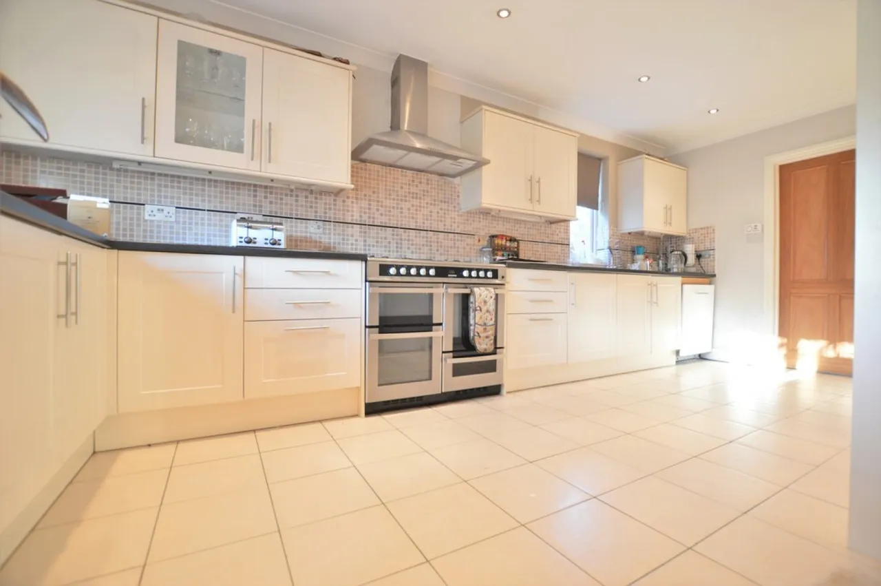 Mulberry Drive, Langley, SL3, photo 12