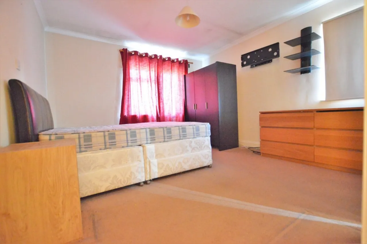 Mulberry Drive, Langley, SL3, photo 9