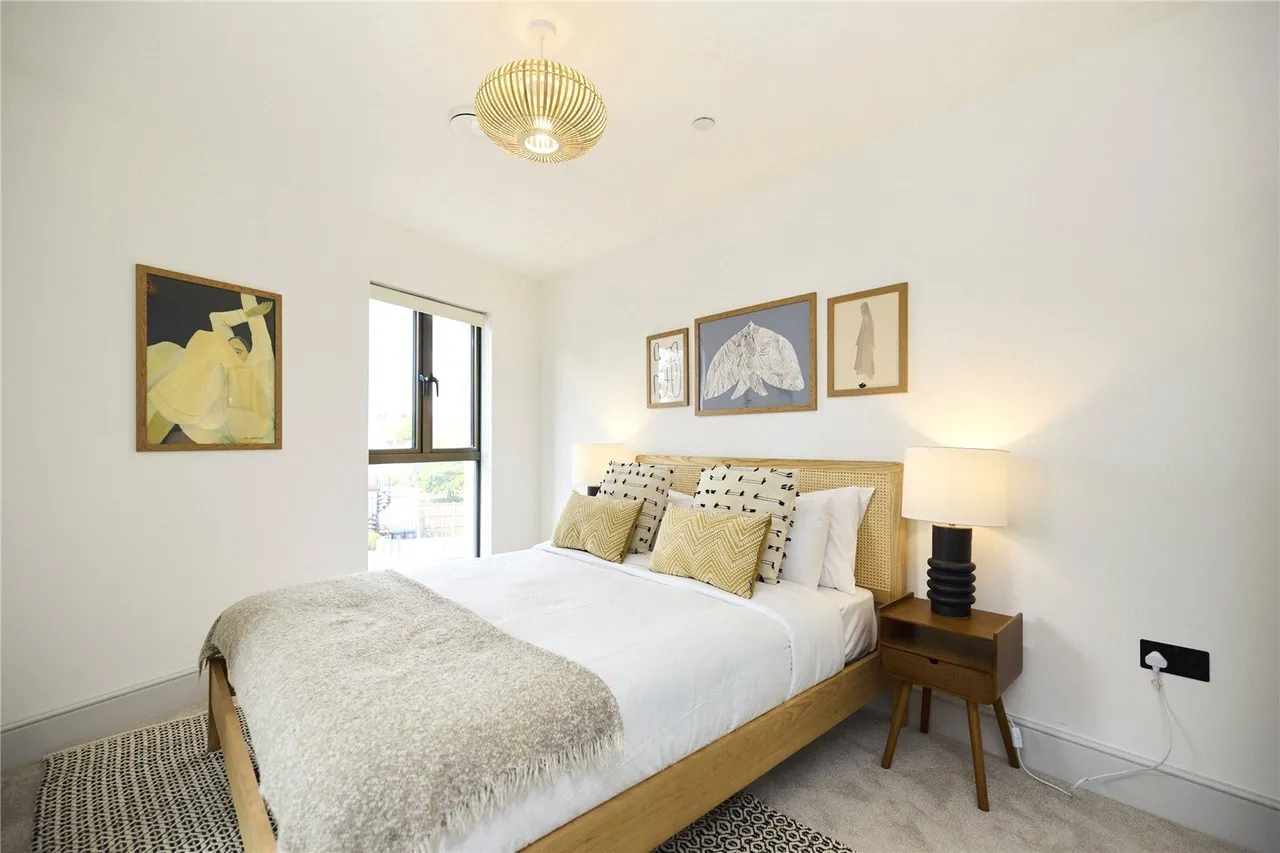 Station Road, London, SW19, photo 12