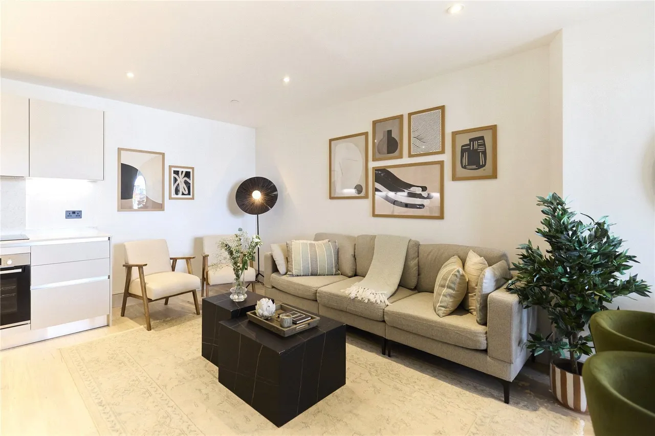 Station Road, London, SW19, photo 11