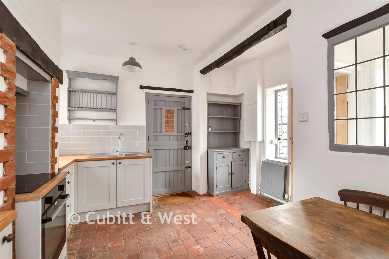 Maltravers Street, Arundel, BN18, photo 2