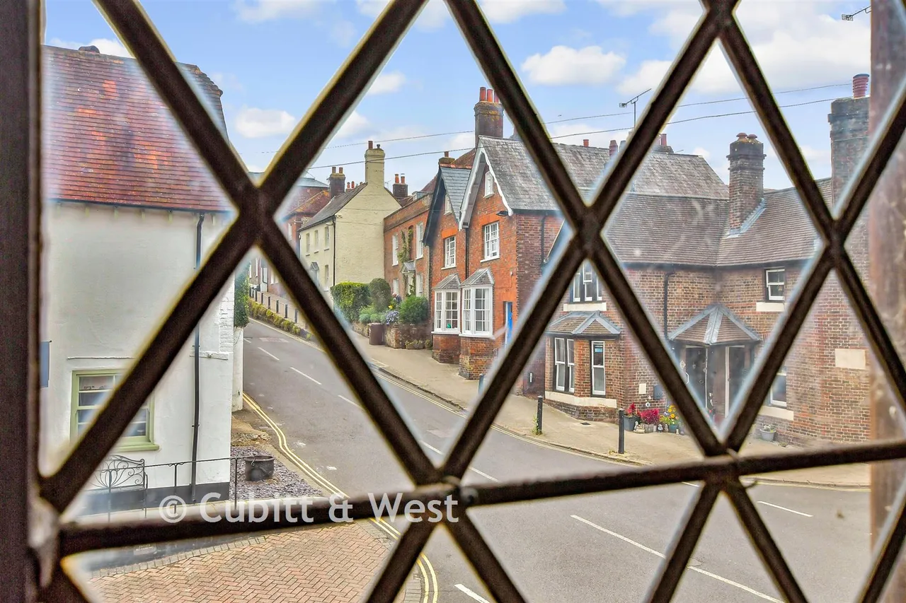 Maltravers Street, Arundel, BN18, photo 9